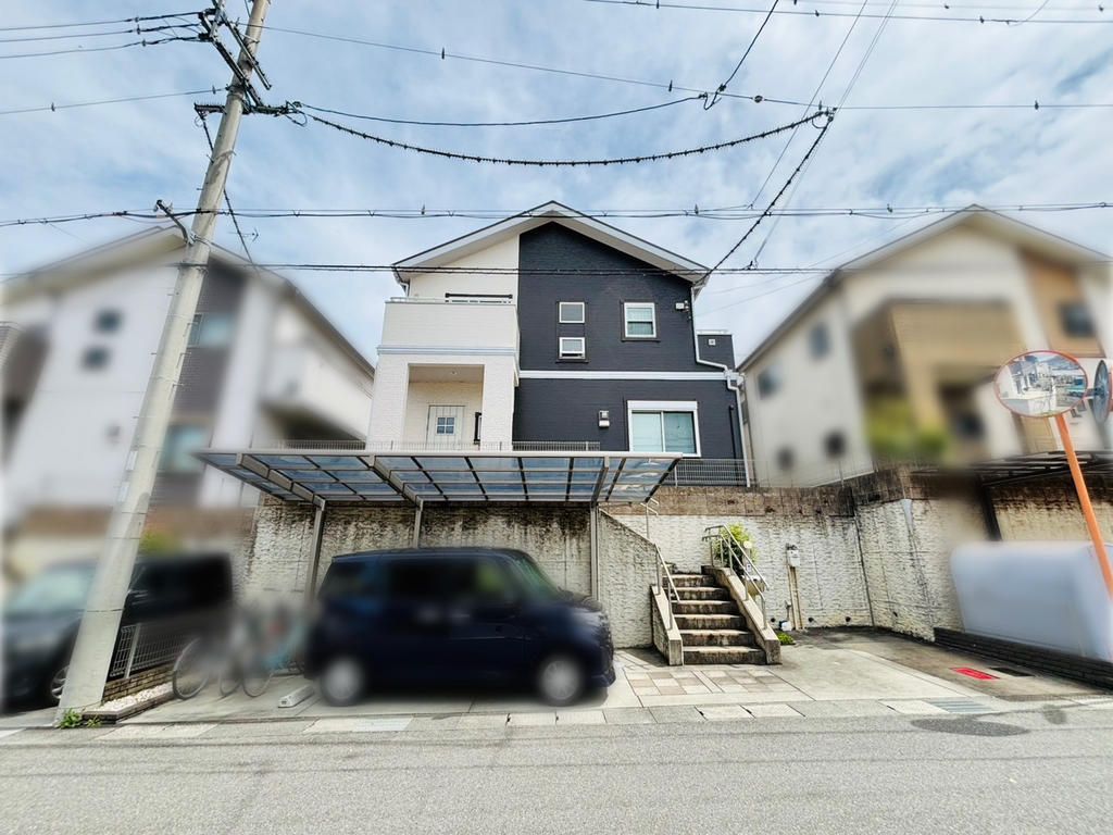 4LDK Family House for Sale in Kameoka, Kyoto - 2010 Build - Thumbnail 3