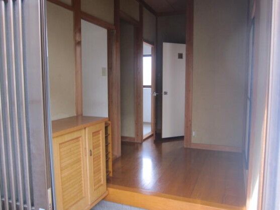 Wooden House for Sale in Hida City, Gifu - 4K Layout, 121.59 sqm Land - Thumbnail 3