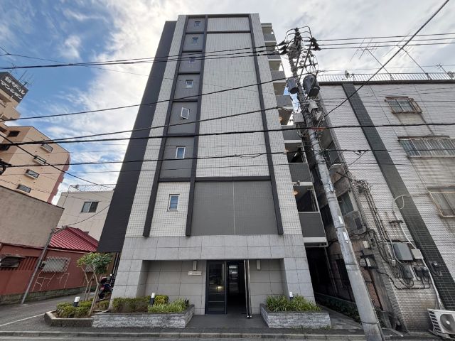 LINXAVENIR 1LDK Apartment for Sale in Taito Ward, Tokyo - Thumbnail 2