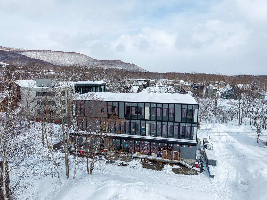 QFox Black Diamond Hotel for Sale in Niseko Hirafu, Hokkaido - Thumbnail 2