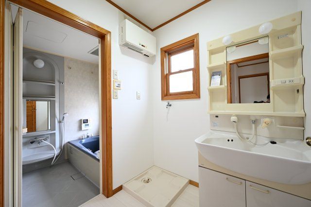 4LDK House with Red Roof in Kiryu, Gunma for Sale - Thumbnail 4