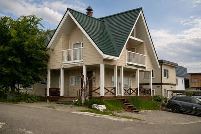 4-Bedroom Dual-Key House in Kitanomine, Furano, Hokkaido — House, Furano, Hokkaido