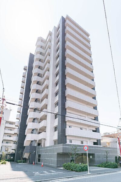 3LDK Apartment in Minami-Rinkan, Yamato City - Thumbnail 2