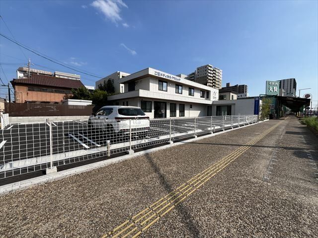 4LDK Corner Apartment for Sale in Yokkaichi, Mie | Renovated 2025 - Thumbnail 2
