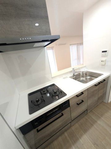 Renovated 2SLDK Condo in Okayama with South Balcony - Lions Mansion - Thumbnail 2