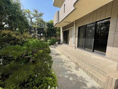 Spacious 4SLDK Apartment with Garden in Ube City — Image 1, Ube, Yamaguchi