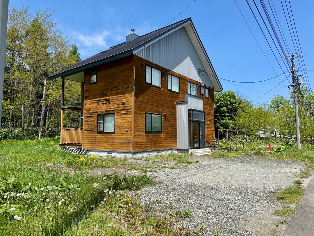 5-Bedroom House for Sale in Nakagoryo, Furano, Hokkaido - Thumbnail 3