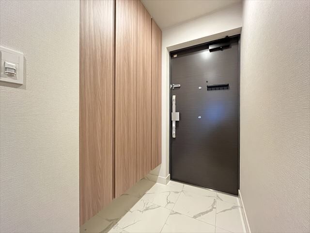 3LDK Apartment in Laurel Square Yokkaichi Tomita, Mie - Thumbnail 2