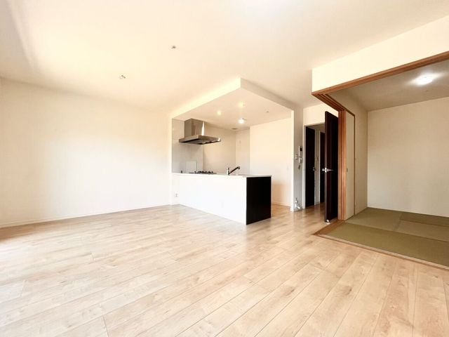 3LDK Apartment for Sale in Ube City, Yamaguchi - Thumbnail 3