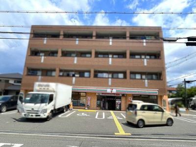 Spacious 3LDK Apartment Near Katano Station, Osaka — Image 1, Katano, Osaka