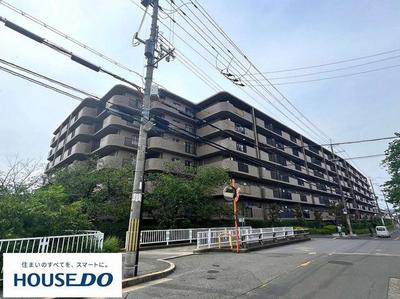 Spacious 3LDK Apartment Near Katano Station, Osaka — Image 2, Katano, Osaka