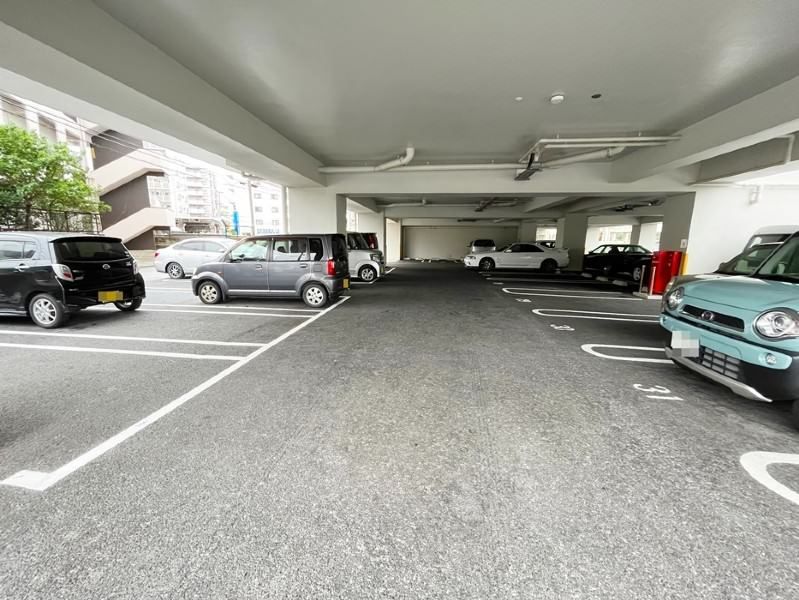 2LDK Apartment for Sale in Okinawa City, 62.11 sqm - Thumbnail 4