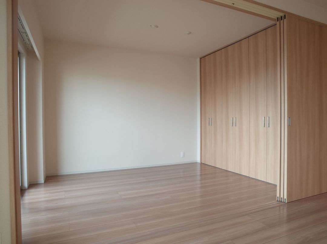 Servas Jingu Sando Residence 3LDK Apartment for Sale in Miyazaki - Thumbnail 2
