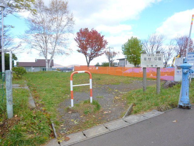 Vacant Land for Sale in Quiet Otaru Residential Area Near Park - Thumbnail 4