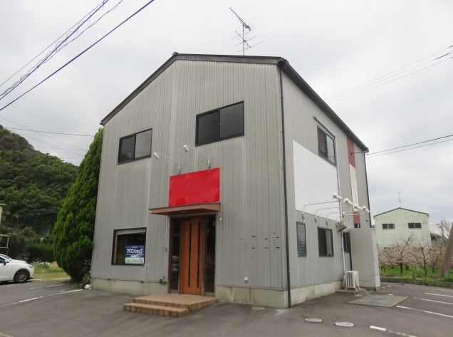 3LDK Shop House for Sale in Saijo, Ehime - Thumbnail 2