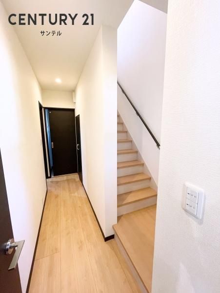3LDK Detached House with Solar Panels in Miyazaki City - Thumbnail 4