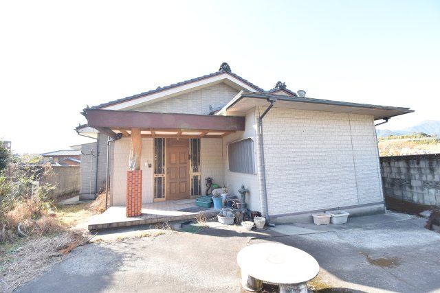 Land with Old House in Kanoya, Kagoshima - 2,315 sqm Plot - Thumbnail 2