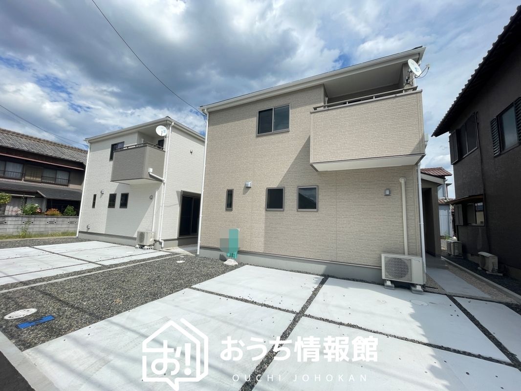 New 3LDK House for Sale in Shiohama, Yokkaichi - Thumbnail 2