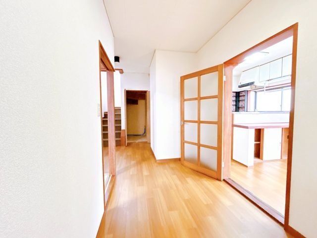 Renovated 4LDK House Near Yonezawa Station, Yamagata - Thumbnail 2