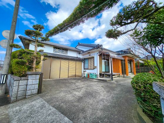 4DK House for Sale in Makurazaki, Kagoshima with Garden - Thumbnail 2
