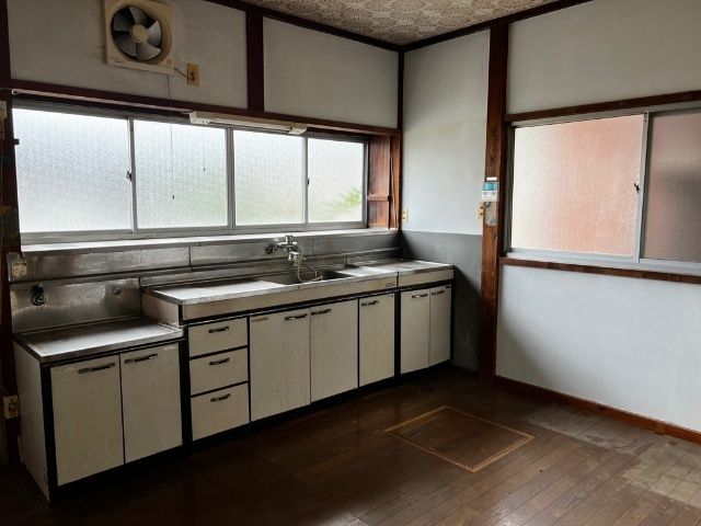 6LDK House in Numazu with 343㎡ Land - 850万円 - Thumbnail 4