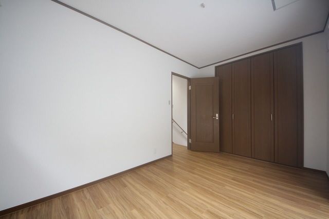 3LDK RC House with 3 Car Parking in Tomigusuku, Okinawa - Thumbnail 4