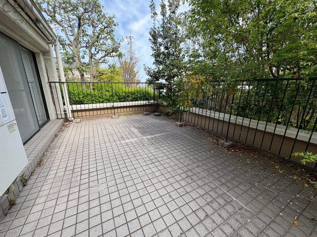 2LDK Apartment in Nishinomiya Kurakuen - 92.16 sqm - Thumbnail 4