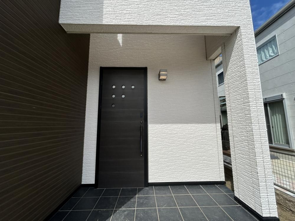 Renovated 3LDK House in Fukuoka's Higashi Ward Near Karinonosu Station - Thumbnail 4