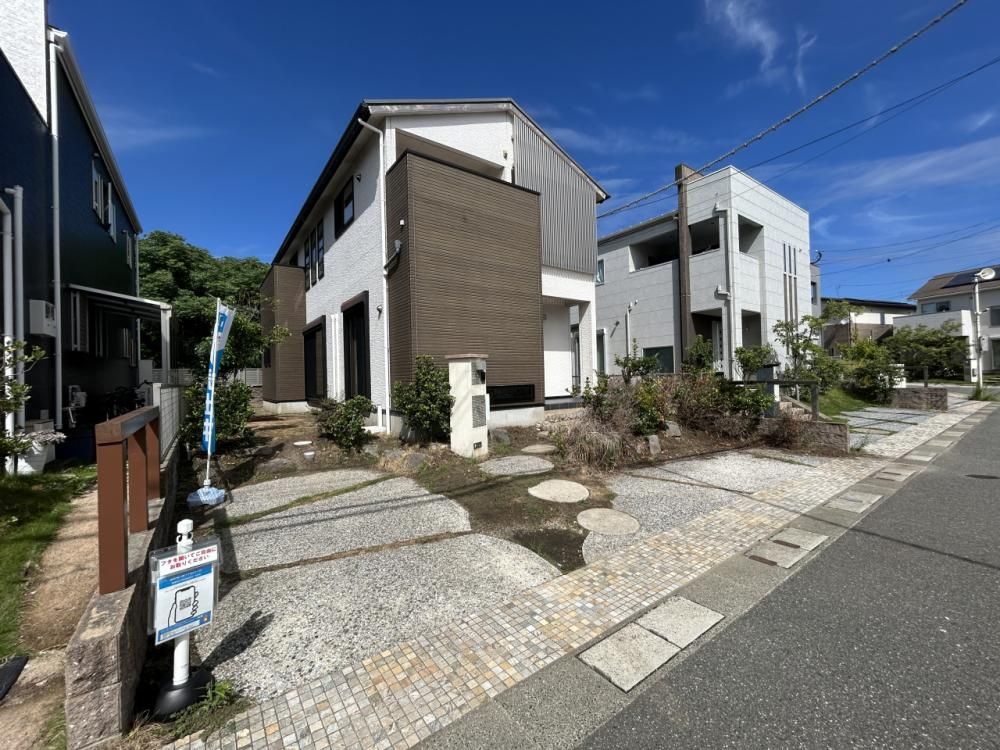 Renovated 3LDK House in Fukuoka's Higashi Ward Near Karinonosu Station - Thumbnail 3