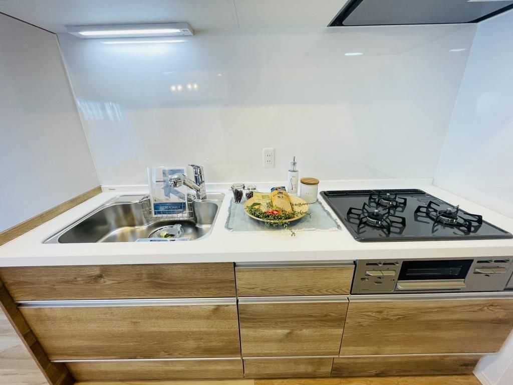 Charmant Corps Takasaki 5F 2LDK Condo | Renovated 2025 - Image 1