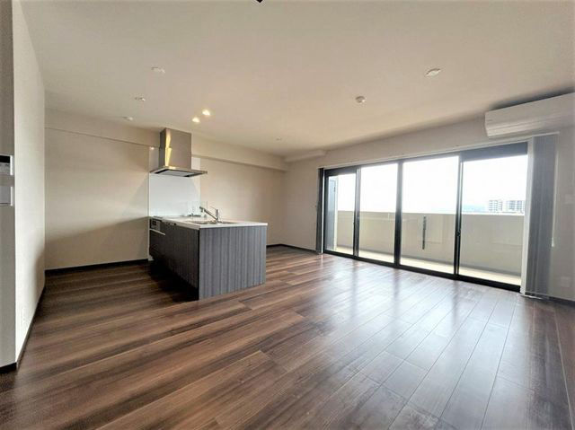 Live Square Otemachi 15F: 3LDK Apartment in Kitakyushu - Thumbnail 4