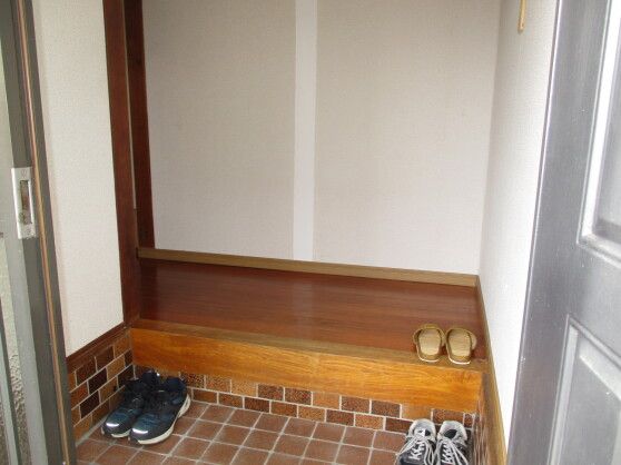 Compact 2DK House for Sale or Rent in Kasaoka, Okayama - Thumbnail 3