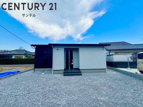 Modern 3LDK House in Miyazaki with Zenspace - Thumbnail 3