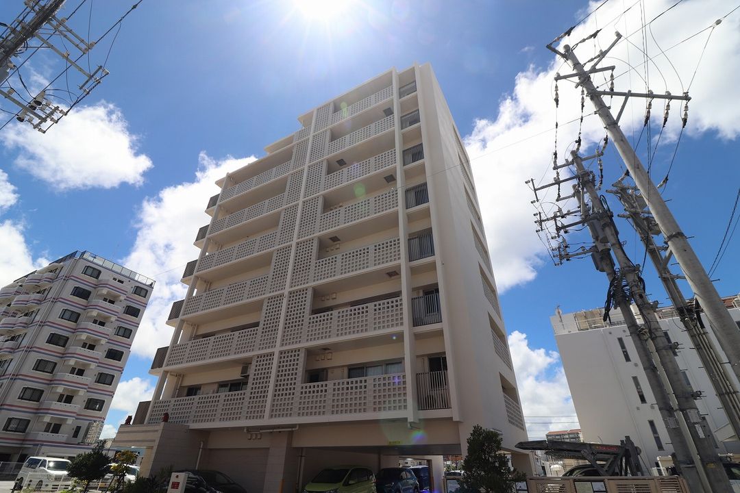 Bear's Court Kae Town Resort 2LDK Apartment in Chatan - Thumbnail 2