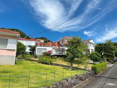 2LDK House with Ocean Views in Shizuoka's Gohgaihama Development — Image 1, Shimoda, Shizuoka
