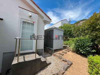 2LDK House with Ocean Views in Shizuoka's Gohgaihama Development — Image 1, Shimoda, Shizuoka