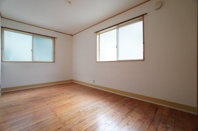 Renovated 3LDK House in Sasebo, Nagasaki with March 2026 Completion - Thumbnail 3
