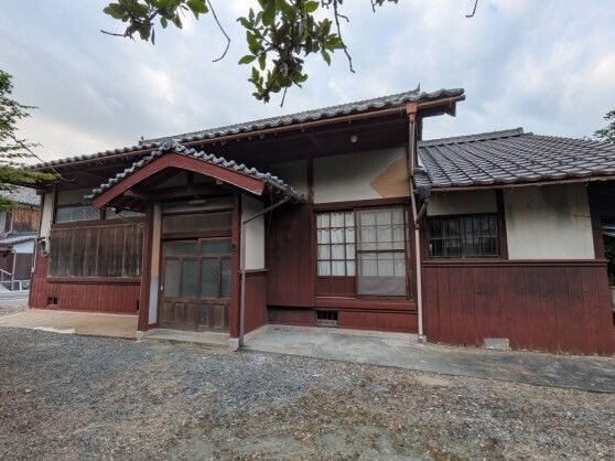 1951 Wooden 8DK House with Farmland for Sale in Seiyo, Ehime - Thumbnail 4