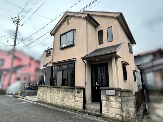 4LDK House in Oyodo, Nara | Renovated Family Home with Parking - Image 1