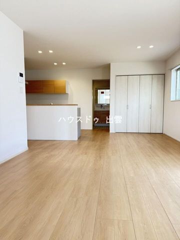 New All-Electric 3SLDK House with Tile Roof in Izumo, Shimane - Thumbnail 3