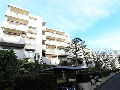 4LDK Apartment near Kikugaoka Station, Kitakyushu — Image 1, Kokura Minami, Fukuoka