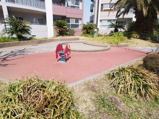 Dream Sea Town 4F: 2LDK Apartment in Urayasu with Pet Policy - Thumbnail 4