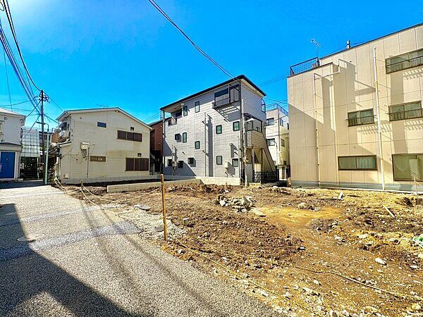 Land for Sale in Toshima, Tokyo - No Building Conditions - Thumbnail 2