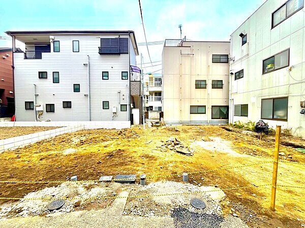Land for Sale in Toshima, Tokyo - No Building Conditions - Thumbnail 3