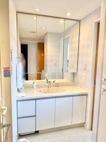 3LDK Apartment in Seto City with 96.11㎡ Floor Space — Image 4, Seto, Aichi