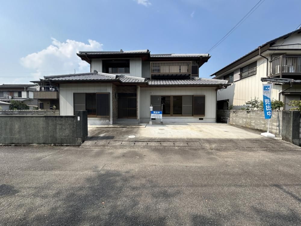 Renovated 5LDK House in Yoshinogawa City, Tokushima - Thumbnail 2