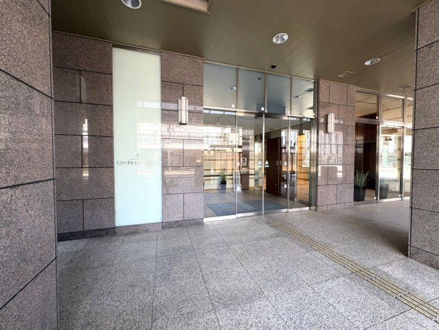 2LDK Apartment for Sale in Toyama City - 66.45 sqm - Thumbnail 3