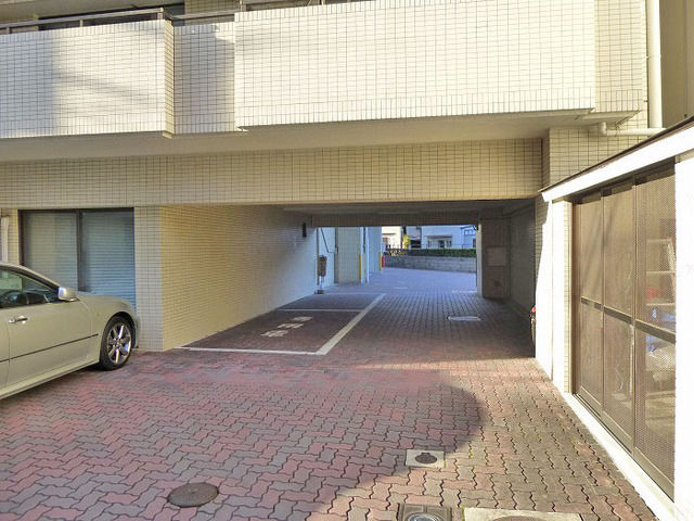Spacious 2SLDK Apartment in Abeno City Heights, Osaka - Thumbnail 4