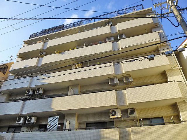 Spacious 2SLDK Apartment in Abeno City Heights, Osaka - Thumbnail 2
