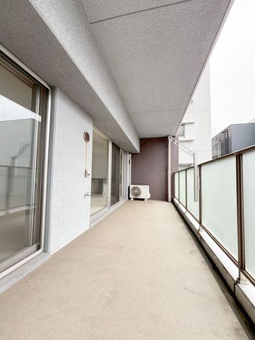 1LDK Apartment for Sale in Shimonoseki with Sea Views | Earth Court - Thumbnail 4